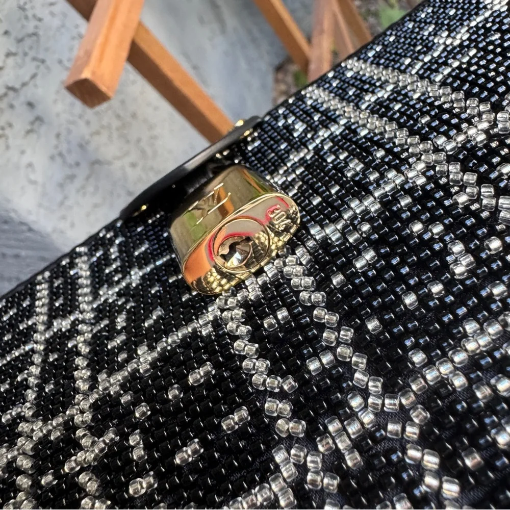 Louis Vuitton Beaded Pochette Tirette Shoulder Bag
